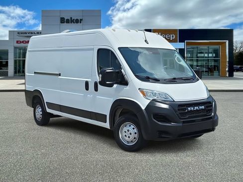 Used 2023 RAM ProMaster 2500 FWD image 1