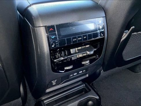 New 2026 Jeep Grand Cherokee L Limited AWD/4WD image 17