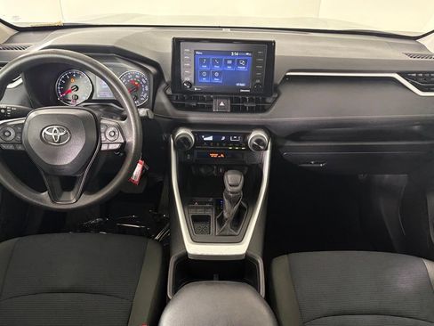 Used 2022 Toyota RAV4 LE w/ Carpet Mat Package (TMS) FWD image 31