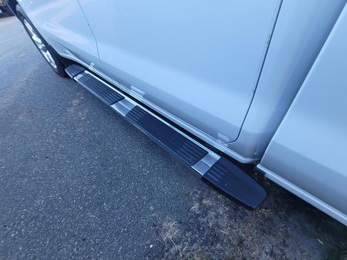 Used 2020 Chevrolet Silverado 1500 Custom w/ Custom Value Package image 9