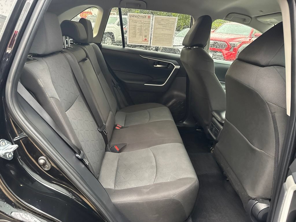 Certified 2025 Toyota RAV4 XLE AWD/4WD image 29