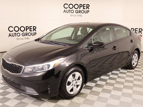 Used 2017 Kia Forte LX FWD image 8