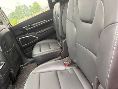 Used 2022 Kia Telluride S AWD/4WD image 11