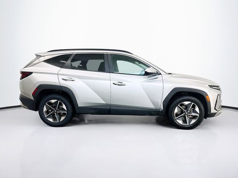 Used 2025 Hyundai Tucson SEL AWD/4WD image 10