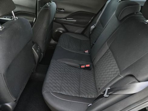 Used 2022 Nissan Kicks SV image 11