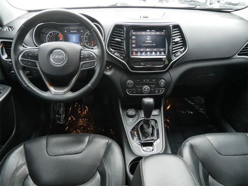 Used 2019 Jeep Cherokee Limited image 13