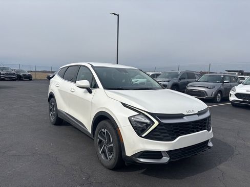 Certified 2023 Kia Sportage LX image 1