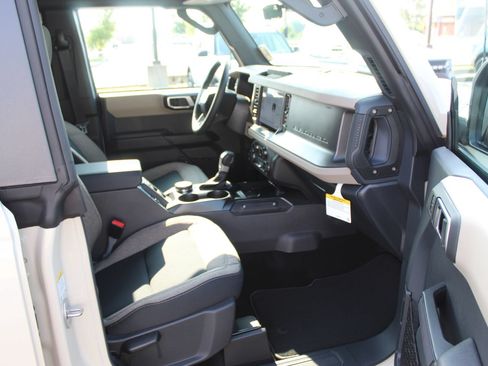 New 2026 Ford Bronco Big Bend AWD/4WD image 13