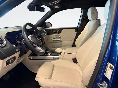 Certified 2026 Mercedes-Benz GLB 250 4MATIC image 18