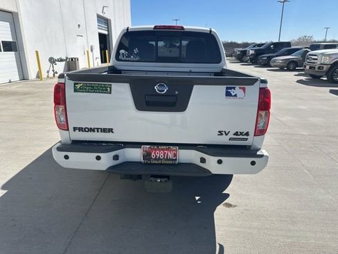 Used 2018 Nissan Frontier SV w/ Value Truck Package image 4