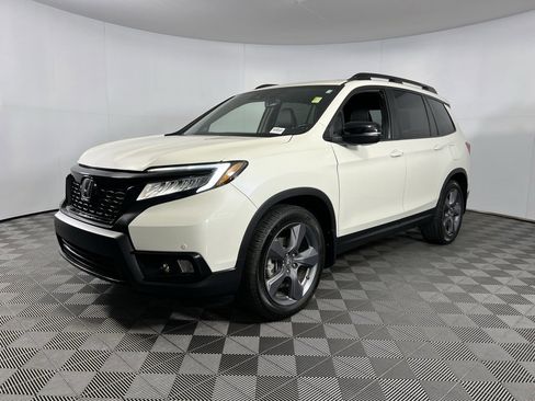 Used 2019 Honda Passport Touring image 3