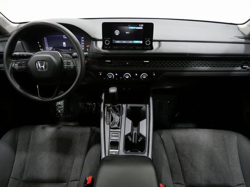 Used 2023 Honda Accord EX image 11