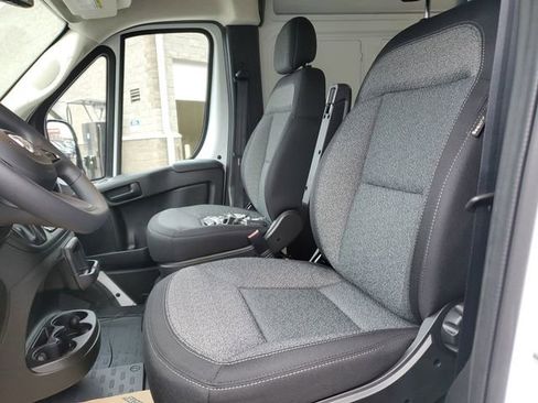 New 2026 RAM ProMaster 2500 w/ Quick Order Package 22G SLT image 16