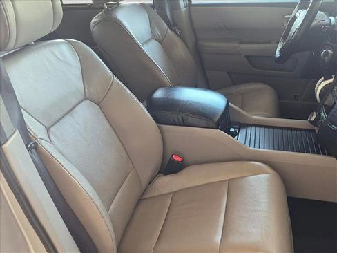 Used 2010 Honda Pilot Touring image 21