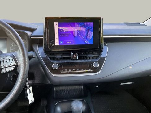 Used 2023 Toyota Corolla LE FWD image 7