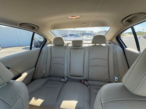 Used 2015 Honda Accord EX-L image 11