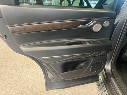 Used 2021 Genesis GV80 3.5T w/ Prestige Package 07 AWD/4WD image 33