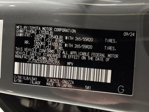 Used 2024 Lexus GX 550 550 Premium+ w/ Accessory Package (Z1) image 36