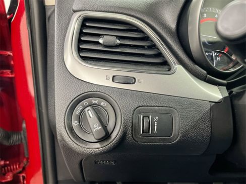 Used 2020 Dodge Journey Crossroad image 17