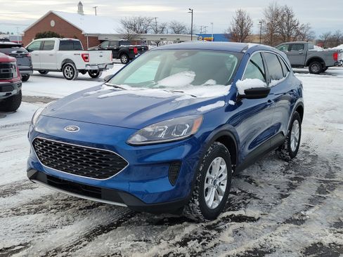 Certified 2022 Ford Escape SE w/ Convenience Package image 2