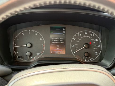 Used 2024 Toyota Corolla SE w/ SE Premium Package FWD image 32