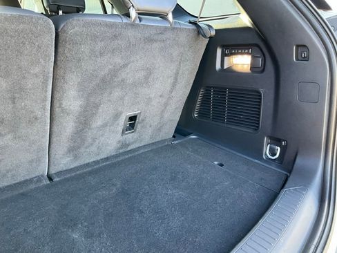 Used 2025 Ford Explorer ST-Line w/ Premium Package image 17