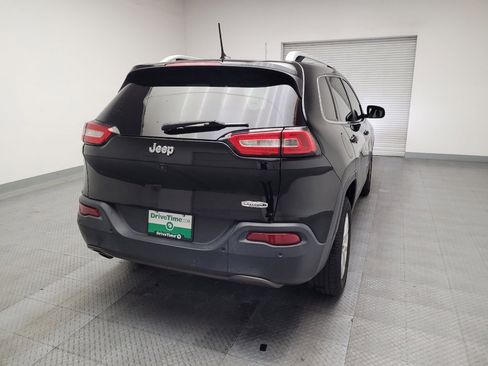 Used 2018 Jeep Cherokee Latitude image 7