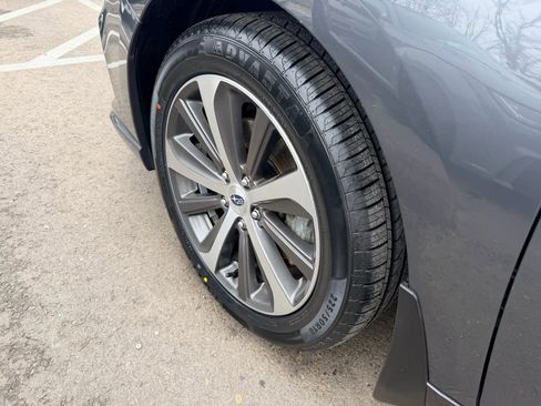 Used 2018 Subaru Legacy 3.6R Limited image 9