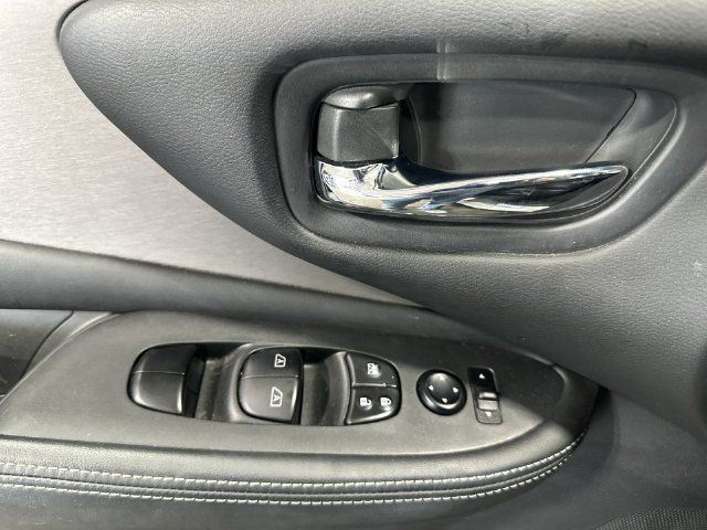 Used 2023 Nissan Murano SV w/ SV Midnight Edition Package AWD/4WD image 19