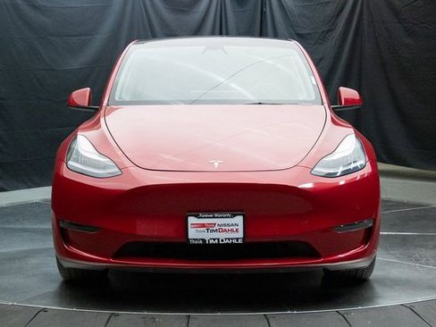 Used 2021 Tesla Model Y Long Range image 4
