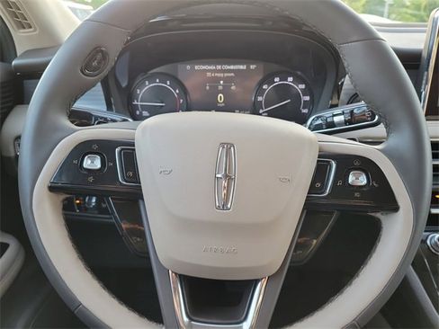 Certified 2022 Lincoln Corsair FWD image 13