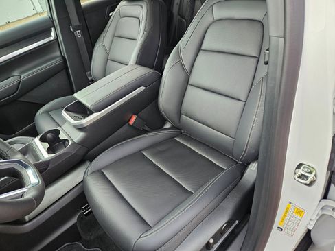 New 2026 GMC Terrain Elevation w/ Elevation Premium Package AWD/4WD image 22