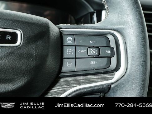 Used 2022 Jeep Wagoneer Series III w/ Premium Group I image 13