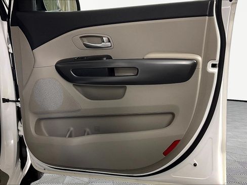 Used 2020 Kia Sedona L FWD image 28
