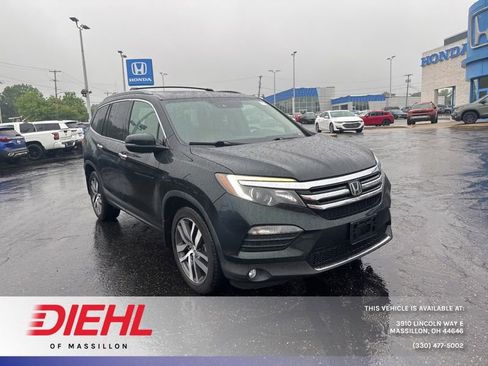 Used 2017 Honda Pilot Elite image 1