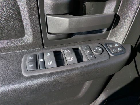 Used 2024 RAM 3500 Tradesman w/ Chrome Appearance Group image 29