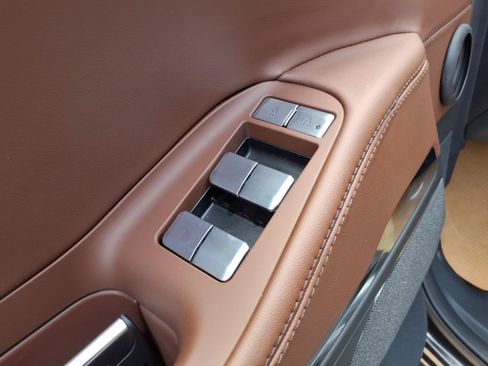 New 2026 Lincoln Navigator Reserve AWD/4WD image 16
