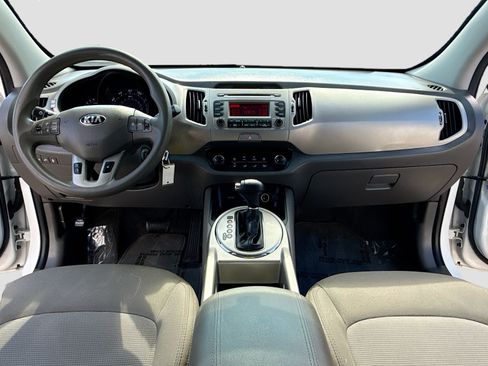 Used 2016 Kia Sportage LX FWD image 3