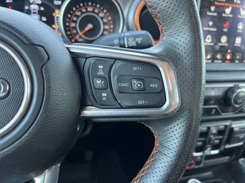 Used 2023 Jeep Gladiator Mojave w/ LED Lighting Group AWD/4WD image 20