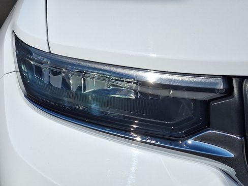 Certified 2024 Jeep Grand Cherokee Laredo image 9