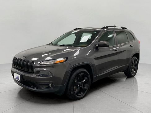 Used 2016 Jeep Cherokee Latitude w/ Comfort/Convenience Group AWD/4WD image 11