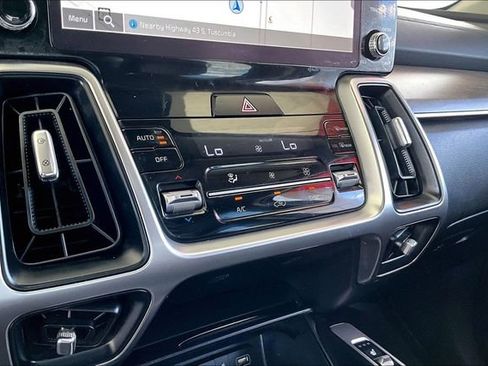 Used 2023 Kia Sorento EX w/ Panoramic Sunroof Package FWD image 23