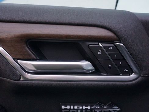 New 2026 Chevrolet Silverado 1500 High Country AWD/4WD image 25