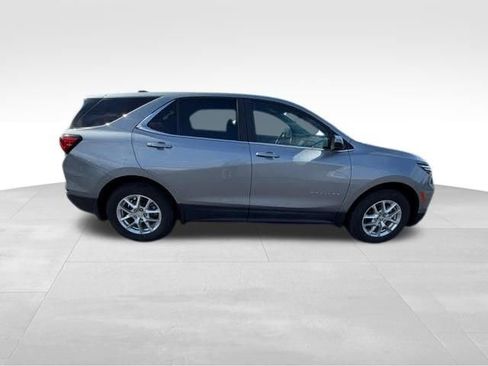 Used 2024 Chevrolet Equinox LT AWD/4WD image 8