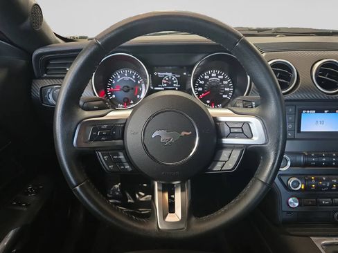 Used 2019 Ford Mustang Coupe RWD image 20