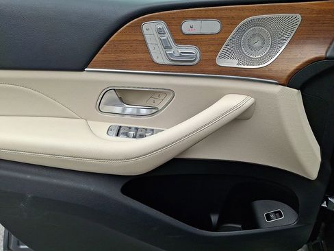 Used 2022 Mercedes-Benz GLE 350 4MATIC image 15