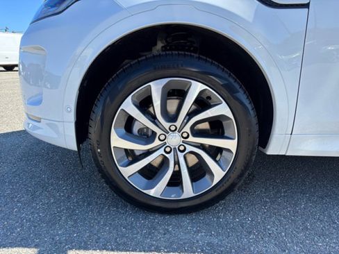 Certified 2025 Land Rover Discovery Sport S AWD/4WD image 9