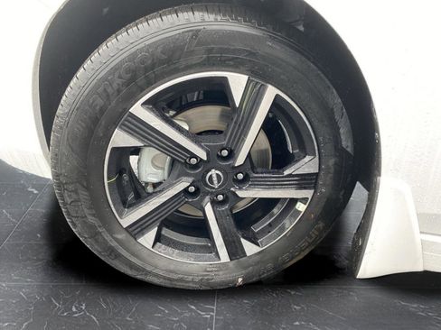 New 2025 Nissan Sentra SV image 29