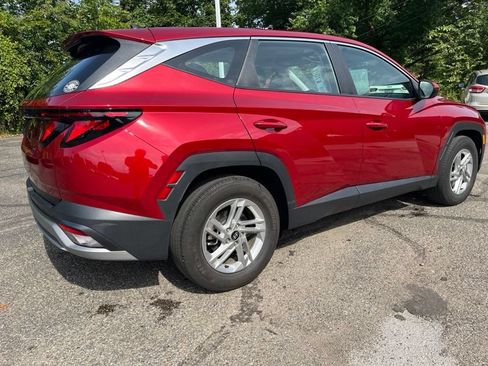 Used 2025 Hyundai Tucson SE FWD image 5