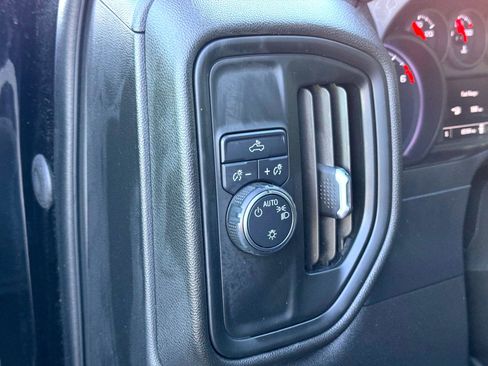 Used 2021 Chevrolet Silverado 1500 Custom image 13